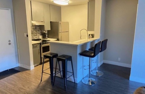 Rampart Village Apartamento | Extravagant onebedroom LA vibe