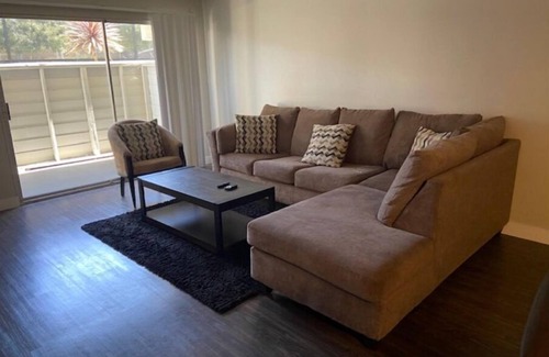 Rampart Village Apartamento | Extravagant onebedroom LA vibe