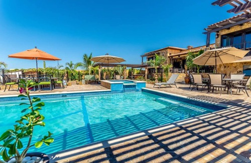 Cabo San Lucas Villa | Extravagante villa de lujo de 4 dormitorios Finca Tezal con piscina privada, jacuzzi y mucho más.