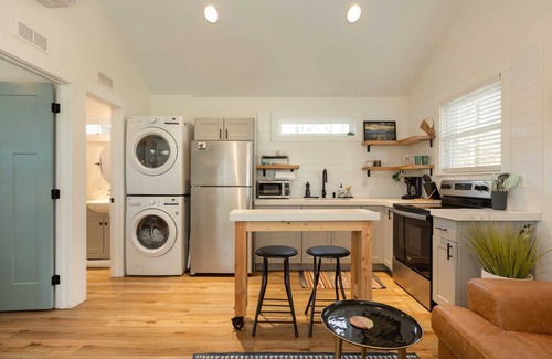 Fletcher Cabaña | Extremely Clean | Cozy | Pet-Friendly Cottage