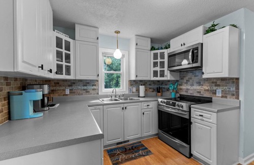 Emerald Isle Casa | Eyes of the Ocean - Peaceful Beach Retreat