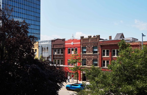 Downtown Toledo Apartamento | EZ Check-in and Check-Out, Perfect for a Night Downtown!