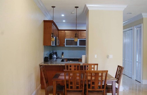 Lucaya Casa | EZ VILLE @ TAINO BEACH