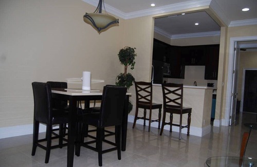 Bell Channel Bay Casa | EZ VILLE @TAINO BEACH Lucaya