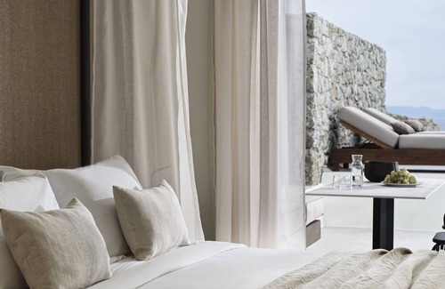 Platis Gialos Hotel | Ezio Bo Luxury Living