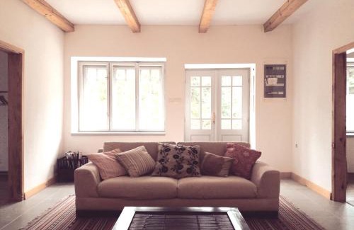 Erdobenye Apartamento | Füveskert