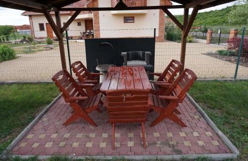 Demjen Apartamento | FŰZFA VENDÉGHÁZ