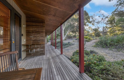 Paynesville Casa | F and E Lakes Escape - East: A peaceful retreat nestled along the lakefront