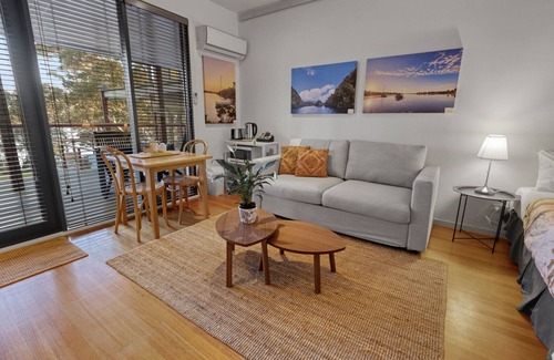 Paynesville Casa | F and E Lakes Escape - West: A peaceful retreat nestled along the lakefront