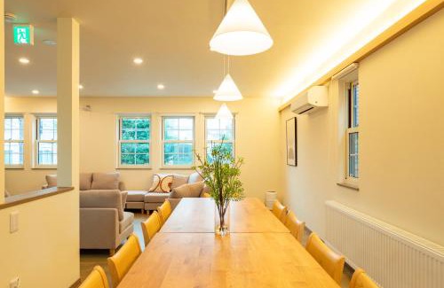 Shiroishi Apartamento | F's Villa Sapporo フルリフォーム 駐車場完備 寝室4部屋 UB WC各階完備