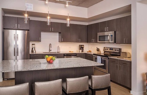 Civic District Complejo | F1 Austin 2023- Wyndham Resort Suite Downtown Austin
