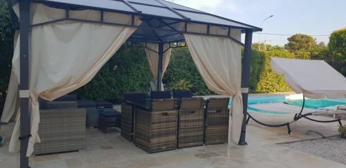 Aubagne Casa | F1 Moderne avec Piscine privée et Vue sur le Garlaban