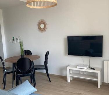 Chamalieres Apartamento | F2 neuf cosy et élégant avec terrasse, parking, WIFI