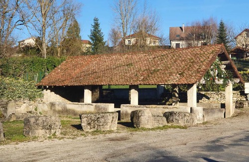 Saint-Hilaire-de-Brens Apartamento | Apartment in an authentic village at the gates of the Alps