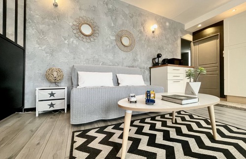 Quartier Exposition-Bajatiere Apartamento | #F7 | The contemporary ⚙️| 6 sleeps | Wifi, tramway