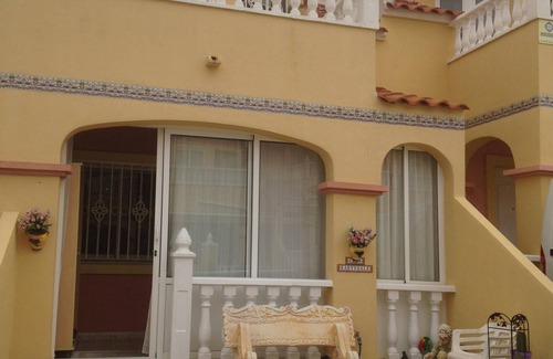 Lo Rufete Casa | Casa de 2 dormitorios, aire acondicionado, cerrada, zona de Villamartin, Orihuela Costa