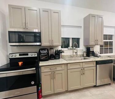 Navarre Casa | Fab lil home Central to all NOLA/near City Park