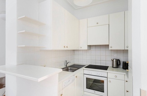 Matzleinsdorf Apartamento | Fab Margareten 1BR w/ Elevator, Fully Furnished, by Blueground