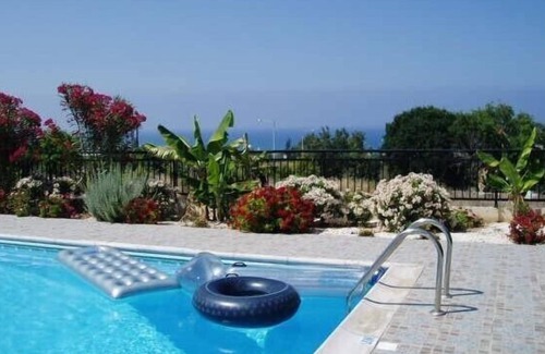 Kissonerga Villa | RESERVE AHORA 2020!¡PAQUETE DE BIENVENIDA! FABULOSA VILLA DE 3 CAMAS, WIFI, VISTAS, PISCINA, JARDIN, PLAYA