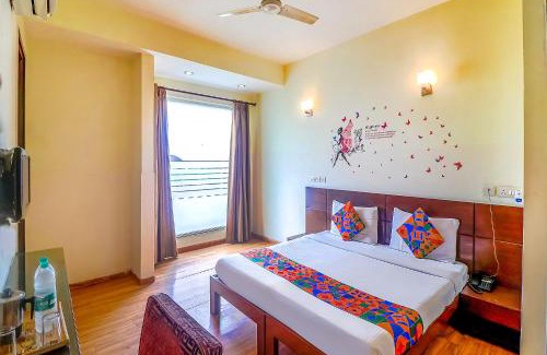 Sector 70 Hotel | FabExpress Merriment City