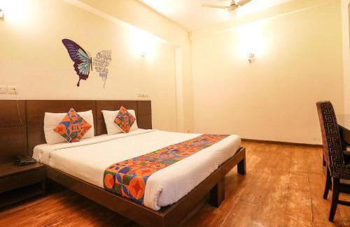Sector 70 Hotel | FabExpress Merriment City