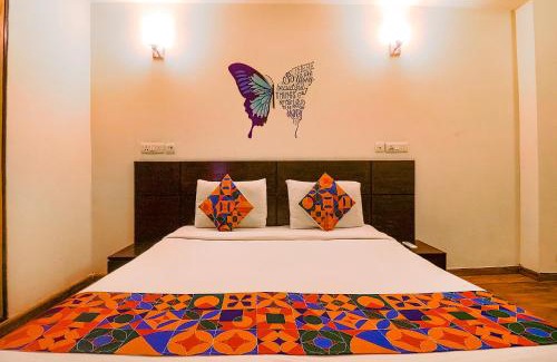 Sector 70 Hotel | FabExpress Merriment City