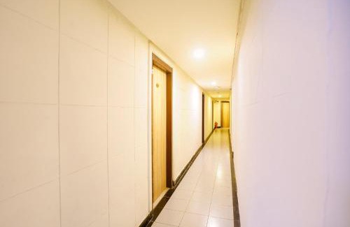 Panvel Hotel | FabExpress Panchratna