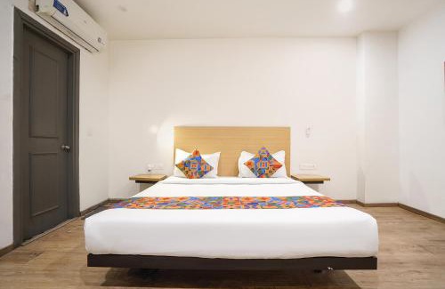 Baraula Hotel | FabExpress Royale 49