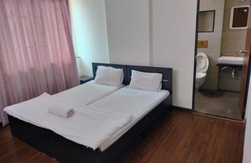 Hadapsar Hotel | FabHotel Ekab Hospitality
