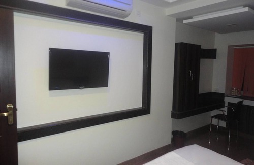Ram Nagar Hotel | FabHotel Lemon Park