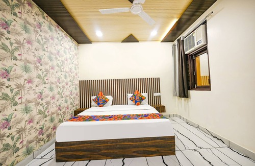 Rohini Hotel | Fabhotel The Crystal Palace