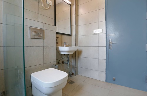 Delhi Hotel | FabHotel Urban Residency