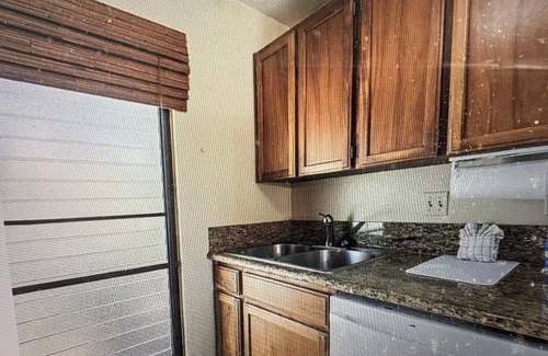 Kihei Condominio | Fabulous 2-bedroom condo with AC in KiheinAcross the street from beach