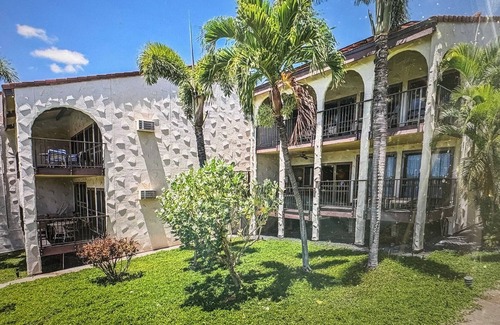 Kihei Condominio | Fabulous 2-bedroom condo with AC in KiheinAcross the street from beach