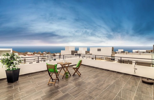 La Joya Casa | Fabulous 3-bedroom house with WiFi and amazing sunsets in Rosarito