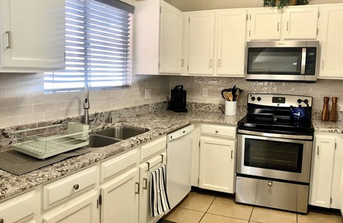 Las Cruces Casa | Fabulous 3-bedroom townhome in central Las Cruces