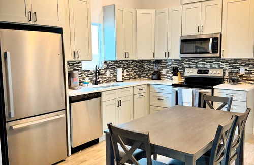 Riverside Casa | Fabulous 3 Bedroom Home Great option for a Family vacation Near SA Downtown