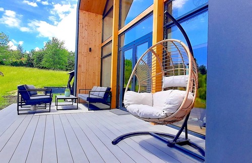 Bran Cabaña | Fabulous 5-bedroom Cottage in Bran with WiFi, AC