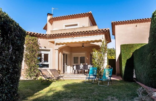 Bonmont Terres Noves Villa | Fabulosa Alba 3 : entre mar y montañas
