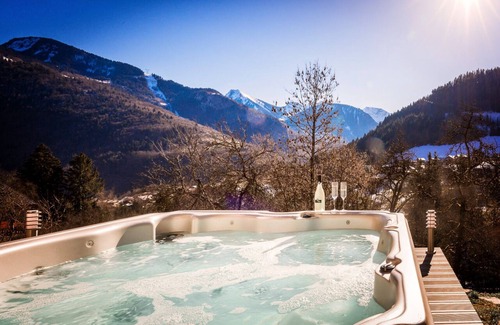 Seytroux Chalet De Esquí | Fabulous Alpine Living Nr. Morzine With Jacuzzi/sauna and Spectacular Views