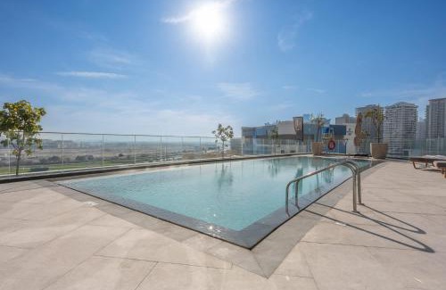 Business Bay Apartamento | Fabulous and Spacious 2BR in Nobles Tower