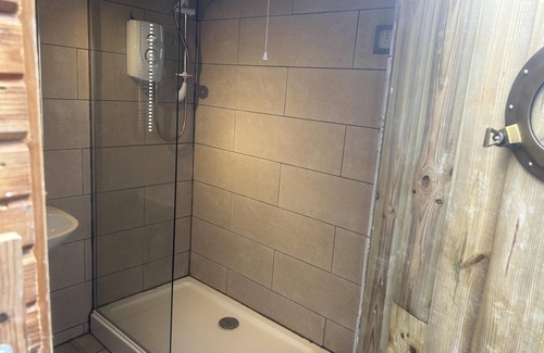 Portishead Cabina | Fabulous Bar b q Lodge