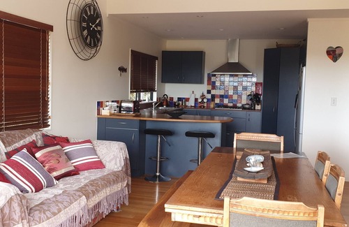 Opua Casa | Fabulosa y cómoda casa de 5 dormitorios lejos del hogar