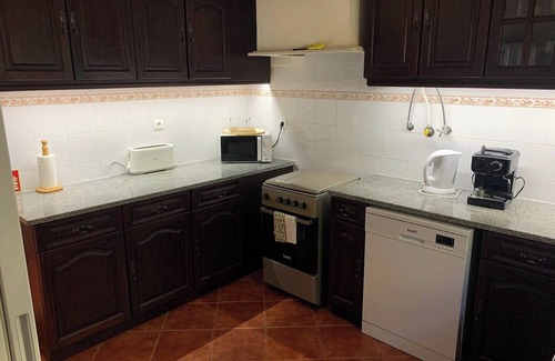 Santarem Cabaña | Fabulous Country House near Lisbon w/ Pool