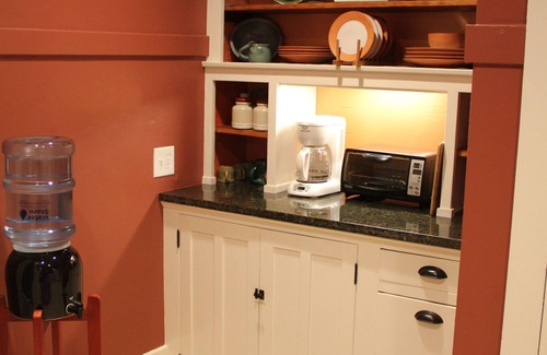 Oak Park Casa | Fabulous Downtown Living, 1 BR / 1 BA