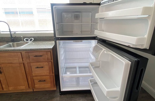 Belding Woods Casa | Fabulous entire 2-bedroom house with onsite washer/dryer in Richmond near Bart.