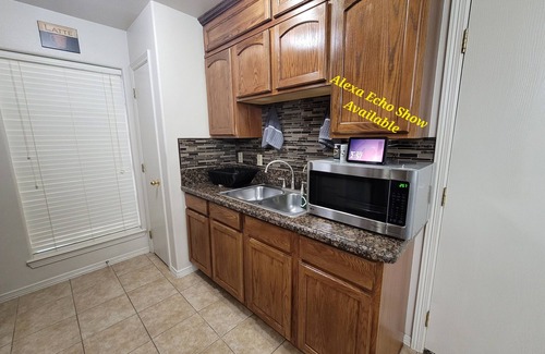 Brownsville Casa | FABULOUS Entire home 3 rm / 2 ba