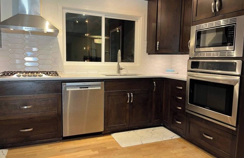 East Hill Casa | Fabulous Family Home with Pool
