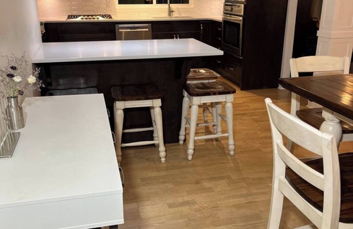 East Hill Casa | Fabulous Family Home with Pool