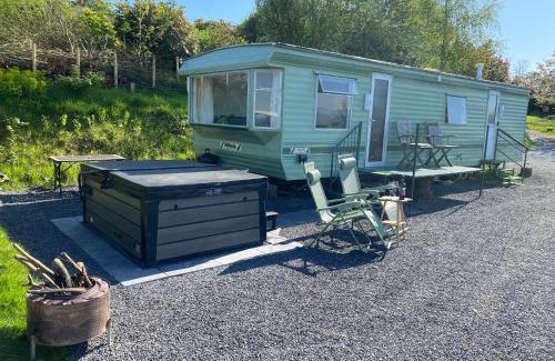 Welshpool Apartamento | Fabulous Hot Tub with Views!